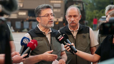 Bakan Yumaklı orman yangınları bilançosunu açıkladı! 5 noktada müdahale sürüyor