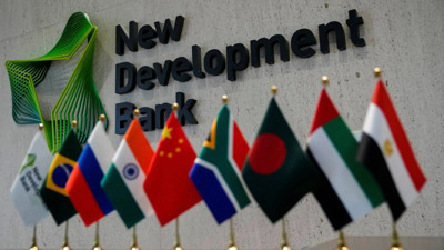 Dolar hakimiyetine karşı yeni hamle: İran, BRICS Yeni Kalkınma Bankası'na katılıyor