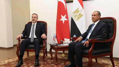 Hakan Fidan'dan Mısır'a ziyaret: 'İsrail'in politikası tahrik edici'