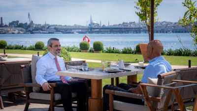 Şam'ın ağır dosyaları Haliç manzaralı kahvaltı masasında
