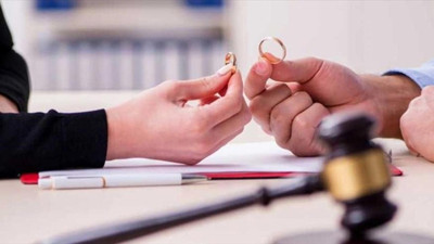 Yargıtay’dan emsal karar! Gelirleri denk olan çiftin nafaka kararı bozuldu…
