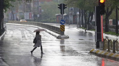 Meteoroloji Doğu Akdeniz için saat verdi! 5 ile gök gürültülü sağanak geliyor