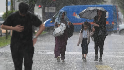 Meteoroloji 24 il için uyarı verdi! Kuvvetli yağışlara dikkat