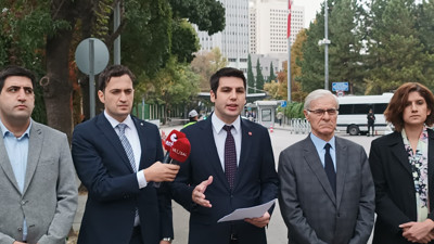 Vatan Partisi'nden hükümete uyarı: Dış politika derhal değiştirilmelidir