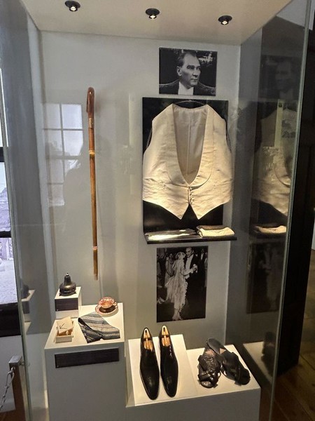 Selanik'teki 'Atatürk Evi' ziyaretçi akınına uğruyor - Resim: 8