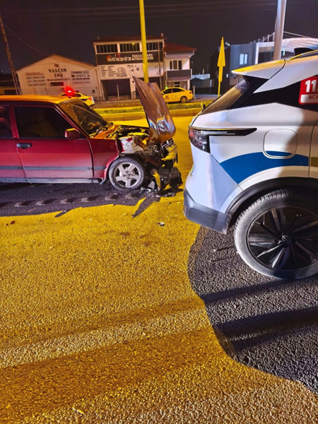 Böylesi görülmedi! Alkollü sürücü alkol denetimi yapan polislere çarptı - Resim: 4