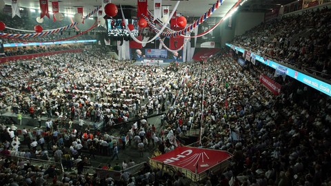 CHP'de 'olağanüstü kurultay' kararı onaylandı