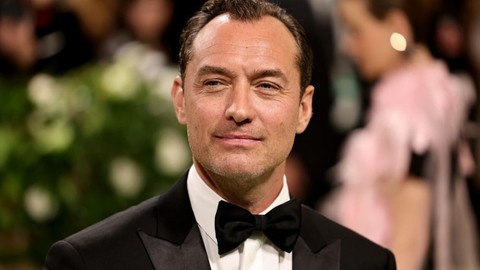 Jude Law Putin olarak ortaya çıktı
