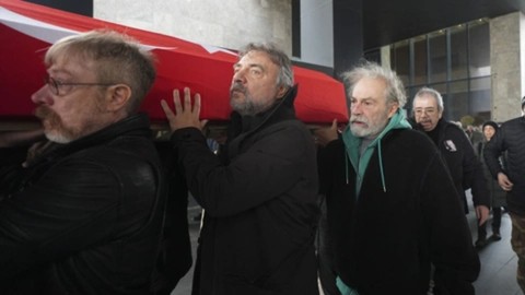 Oyuncu Ahmet Levendoğlu son yolculuğuna uğurlandı