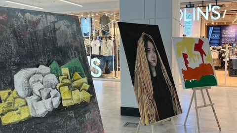Erzincan'da Dünya Sanat Gününe özel sergi