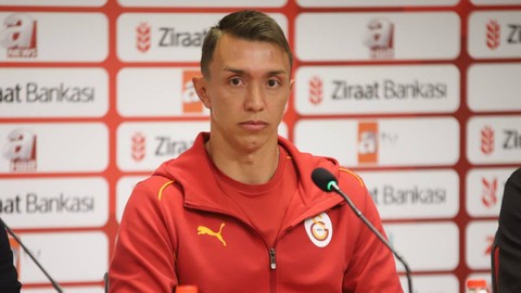 Galatasaray kaptanı Fernando Muslera: 'Yarın bizi büyük bir maç bekliyor'