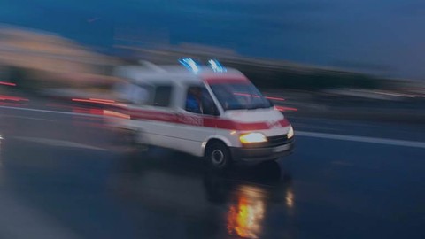 İzmir'de trafik kazası! 1 ölü, 2 yaralı