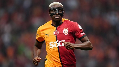 Galatasaray'ın transfer gündemini değerlendirdi: 'Biraz önce bir haber geldi, transfer edilirse Osimhen ayarında olur'