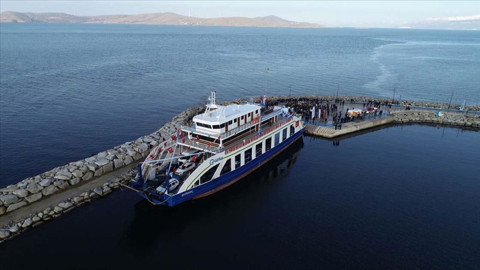 Erdek'te bazı feribot seferleri iptal edildi