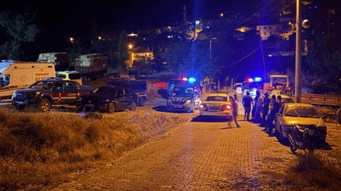 Önce eşini katletti sonra kendini astı...