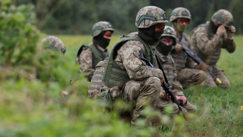 ABD'li vekilden kırılmanın yasa tasarısı: 'NATO'dan çekilelim'