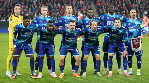 Samsunspor, son 16 turu için play-off oynayacak! Kırmızı-beyazlılar, Mainz'a mağlup oldu