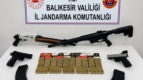 Bandırma ve Ayvalık’ta silah ticareti operasyonu