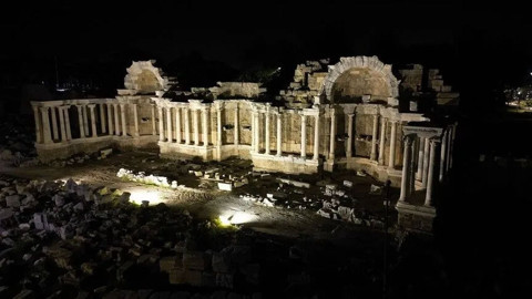 Antalya’nın antik kentleri gece ışıkları altında