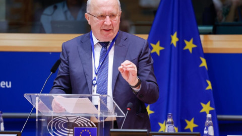 Avrupa'da Amerikan dünyasının sonu mesajı