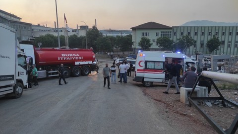 Bursa'da korkutan yangın! - Resim : 1