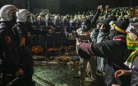 Politico: Erdoğan ne yaparsa AB uyacak... Brüksel İmamoğlu protestolarını görmezden gelecek