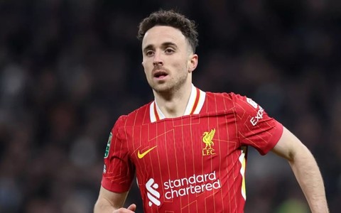 Dünya futbolunu sarsan ölüm! Yıldız futbolcu hayatını kaybetti