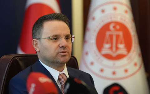 Bakan Gürlek, suç örgütü lideri İslam Yakut’un yakalandığını açıkladı