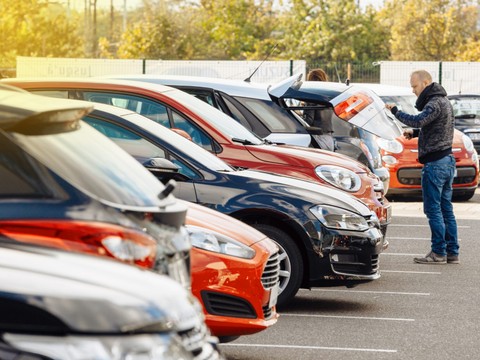 Ticaret Bakanlığı duyurdu! İkinci elde '6 ay ve 6 bin kilometre sınırı' uzatıldı