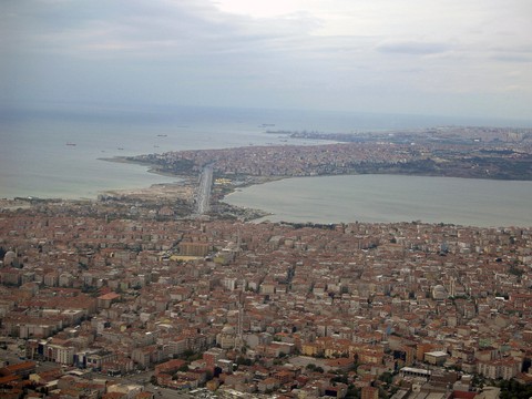 Depremde İstanbul'da en riskli ilçeler açıklandı! İlk sırada bakın hangi ilçe var...
