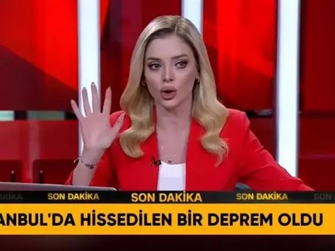 CNN Türk canlı yayınında deprem anı!