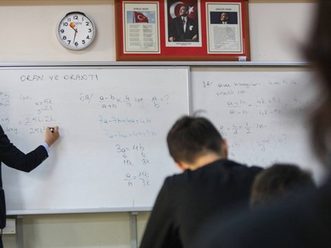 Öğretmenlerin cebi bayram edecek: İşte 2025 Temmuz zamlı öğretmen maaş listesi ve ödeme takvimi