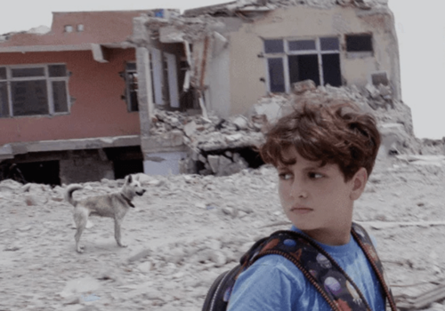 Cinema Jazireh, Uçan Köfteci ve Ev (Altın Koza Film Festivali Günlükleri #2) - Resim : 1