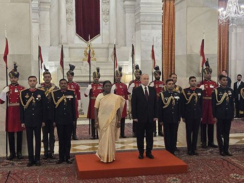 Putin'den kritik ziyaret! 'Birlikte yol alıyoruz birlikte yürüyoruz' - Resim: 1