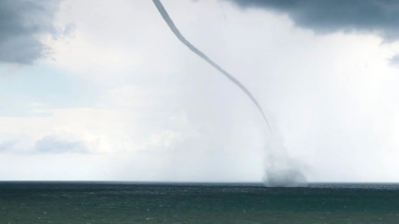 Adana’da denizde hortum çıktı! İşte o anlar...