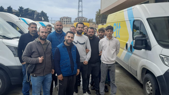 ‘Mesai dışı çalıştırılıp tehdit ediliyoruz’