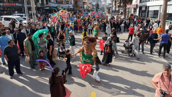 Osmaniye yer fıstığı festivali coşkulu geçti