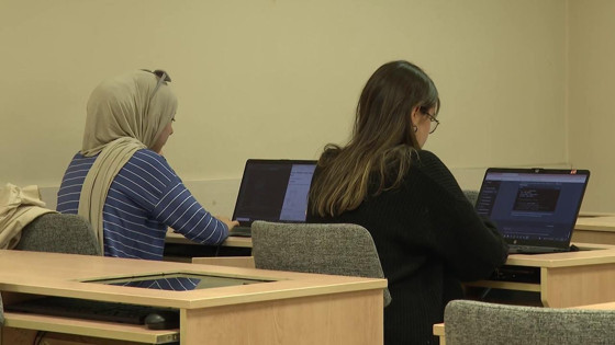 Üniversite öğrencilerine 8 bin TL destek