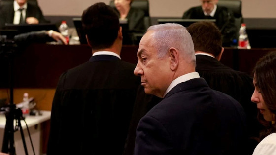 İsrail basını Netanyahu'yu yerden yere vurdu: 'Kuzeyi ateşe attın... Trump ile aramızı bozdun'
