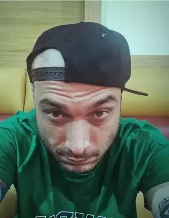 Rapçi Sansar Salvo tutuklandı! Babasını darp etmişti - Resim : 1