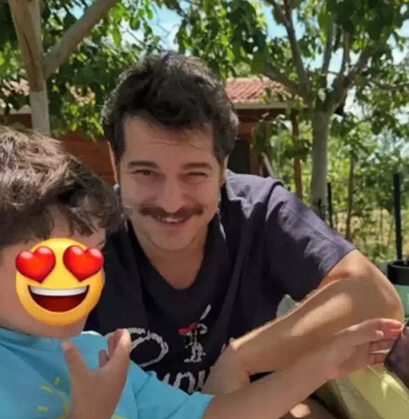 Eşref Rüya'nın başrolü Çağatay Ulusoy'un yeni hali şaşırttı: Hayranlar ikiye bölündü - Resim: 4