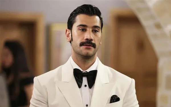 Dizi sektöründe ‘kast’ isyanı! Şöhret senaryoya ağır bastı - Resim : 1