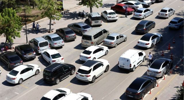 O marka başı çekiyor! İşte Nisan ayında en çok kaydı yapılan 20 otomobil markası... - Resim: 7