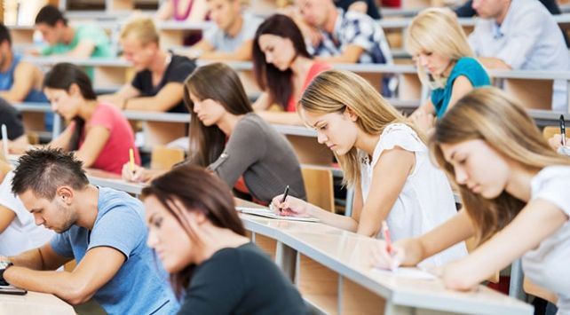 GELECEĞİN MESLEKLERİ! İşte 2025 yılında yükselişte olan üniversite bölümleri... - Resim: 4