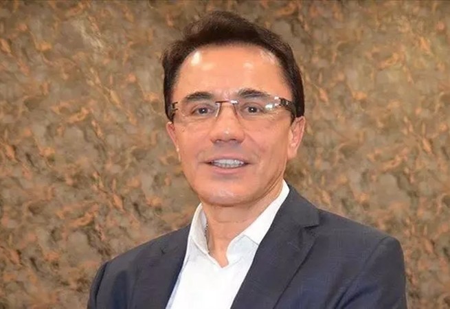 Ender Saraç Kimdir?