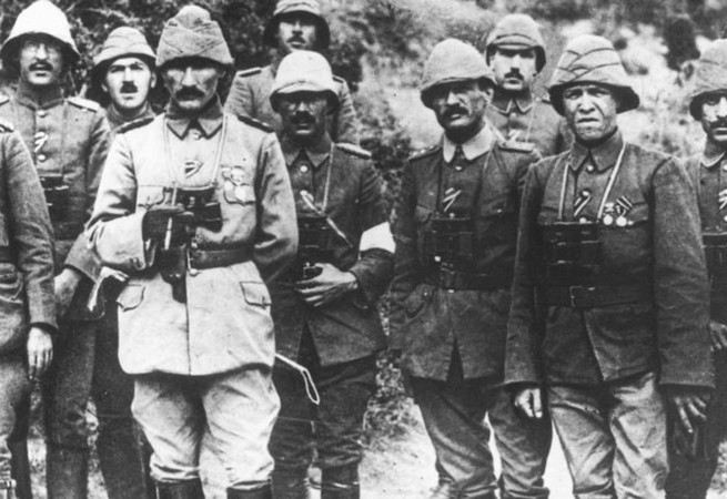 İşte TBMM Arşivi'nden fotoğraflarla Çanakkale Savaşı