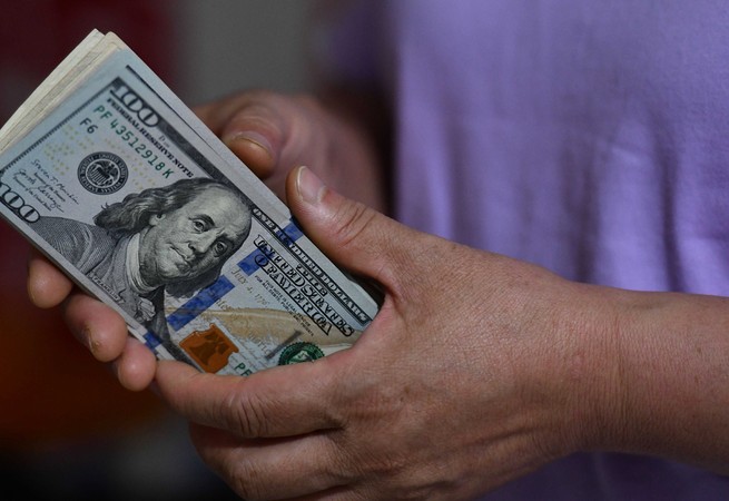 Yıl sonu dolar kaç olur? Dev banka duyurdu: Dolar 4 lira birden...