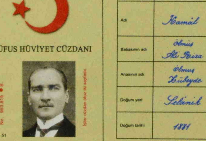 1935 belgelerindeki sır çözüldü! Atatürk’ün nüfus cüzdanındaki Kemal nasıl Kamal oldu?