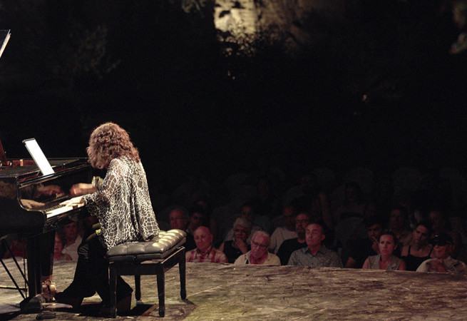 Rus piyanist Apekisheva’dan Gümüşlük konseri