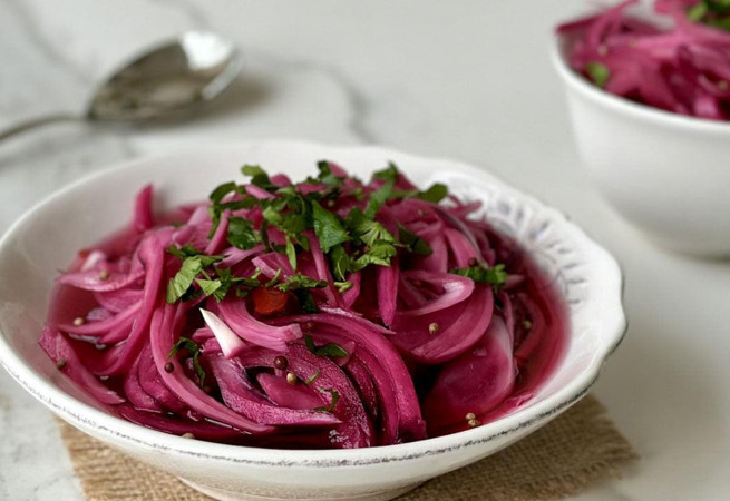 MasterChef hızlı soğan turşusu tarifi! Soğan turşusu nasıl yapılır?